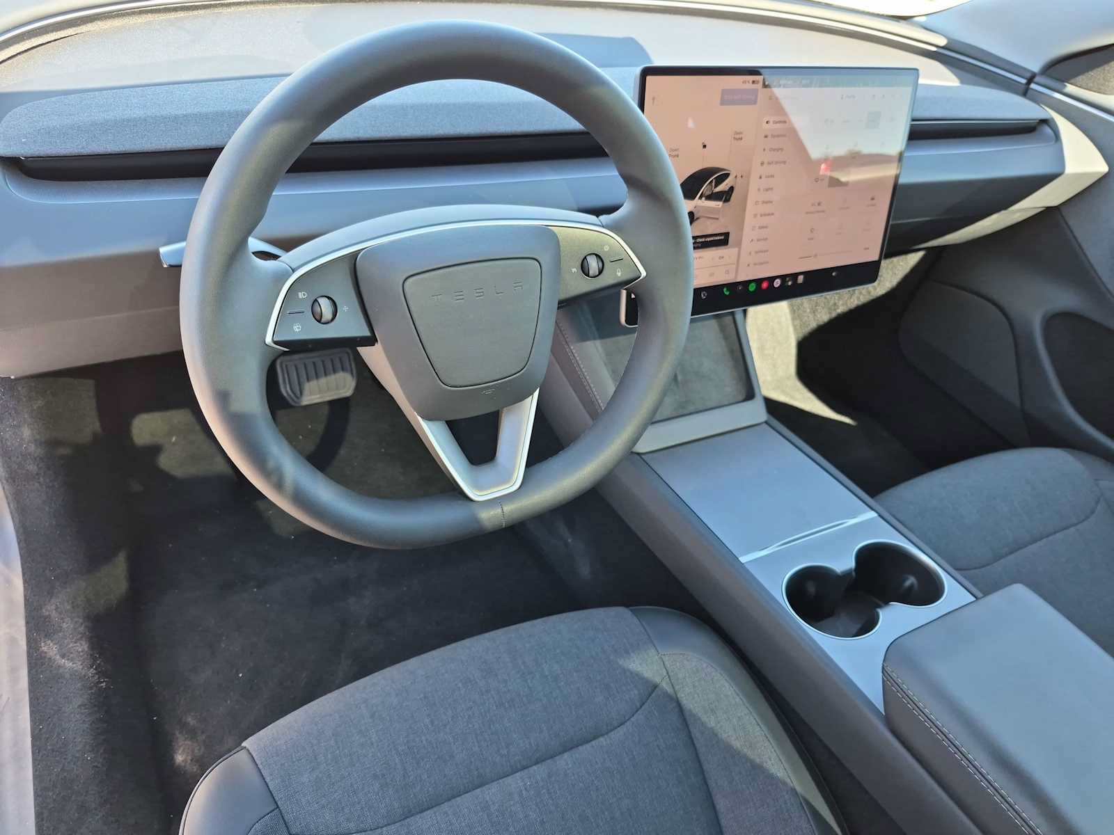 Used 2025 Tesla Model 3 RWD image 2