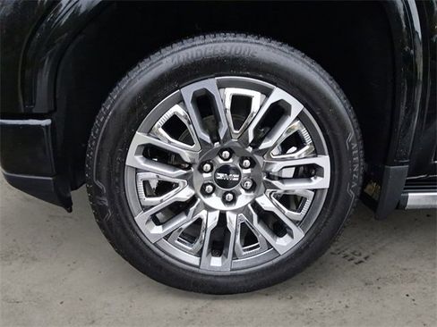 Used 2025 GMC Sierra 1500 Denali Ultimate image 14