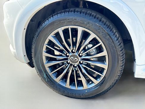 Used 2024 INFINITI QX80 Sensory image 44