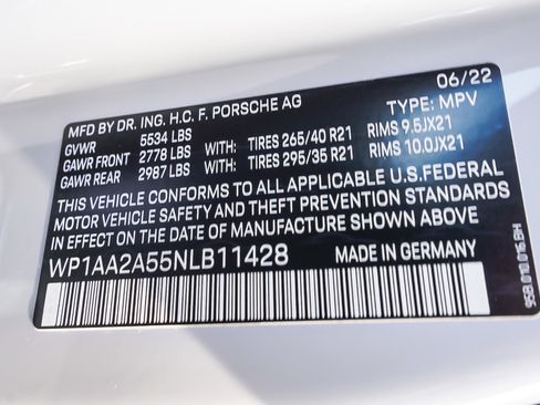 Used 2022 Porsche Macan AWD/4WD image 15