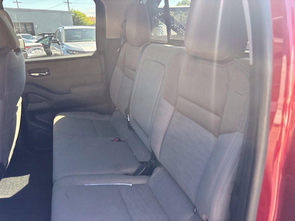 Used 2023 Nissan Frontier SV w/ SV Convenience Package RWD image 12