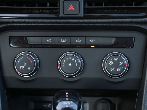 Used 2022 Volkswagen Taos S w/ IQ Drive S Package image 14