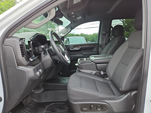 Used 2023 GMC Sierra 1500 Elevation w/ LPO, Elevation Black Package AWD/4WD image 13