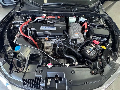 Used 2017 Honda Accord Touring image 36