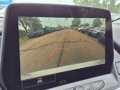 Used 2023 Chevrolet Blazer LT FWD image 24