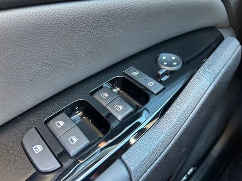 Certified 2024 Kia Sportage SX image 21