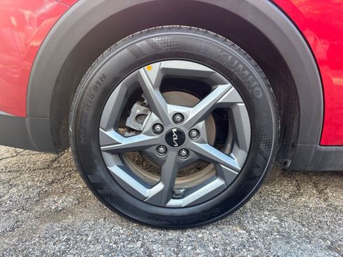 Used 2025 Kia K4 LXS image 30