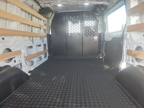 Used 2025 Ford Transit 250 Low Roof w/ Exterior Upgrade Package RWD image 3