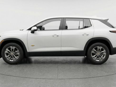 Used 2025 Chevrolet Equinox LT FWD image 5