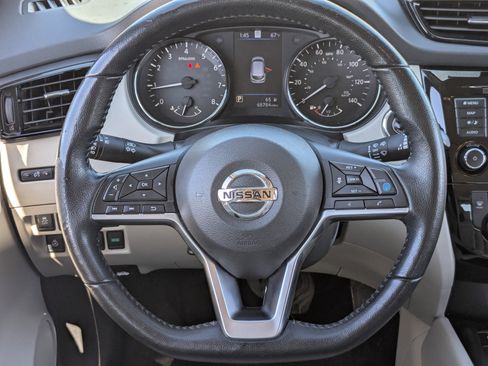 Used 2022 Nissan Rogue Sport SL w/ Premium Package image 22