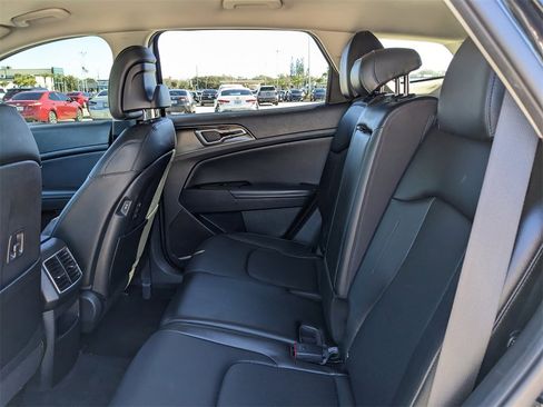 Certified 2023 Kia Sportage EX image 19