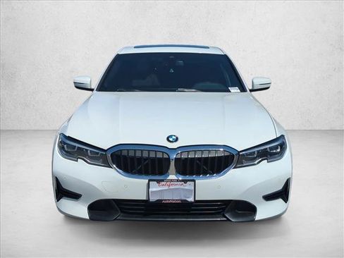 Used 2020 BMW 330i Sedan w/ Convenience Package RWD image 2