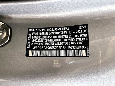 Used 2025 Porsche 911 Carrera 4 GTS image 32