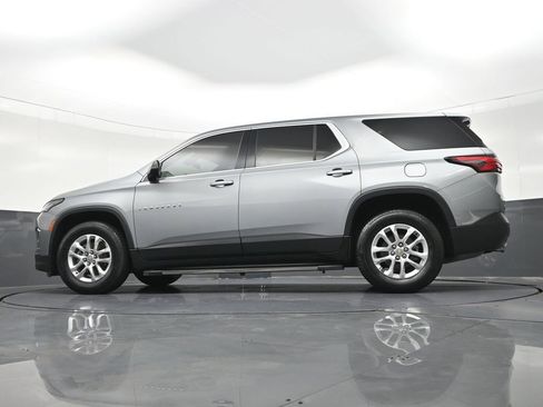 Used 2023 Chevrolet Traverse LS FWD image 29
