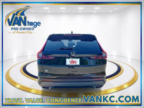 Used 2026 Honda CR-V Sport Touring image 7