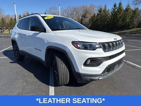 Used 2023 Jeep Compass Latitude AWD/4WD image 4