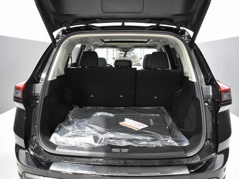 New 2026 Nissan Rogue SV w/ SV Premium Package image 34