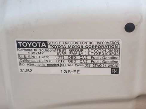 Used 2022 Toyota 4Runner SR5 image 12