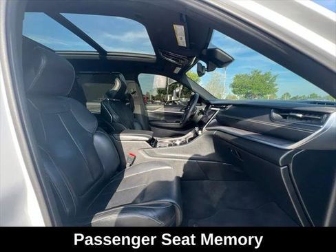 Certified 2021 Jeep Grand Cherokee L Overland w/ Luxury Tech Group IV AWD/4WD image 16