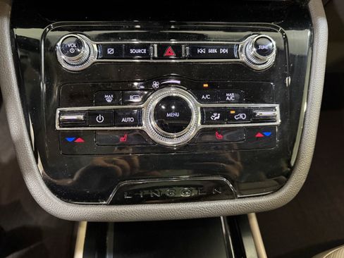 Used 2022 Lincoln Corsair Grand Touring AWD/4WD image 17