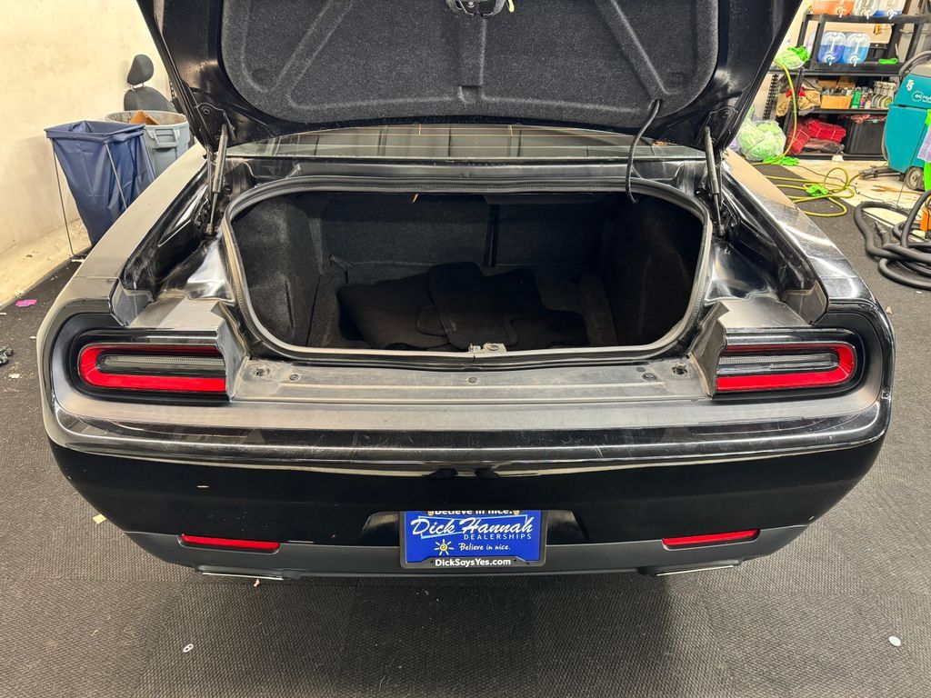 Used 2019 Dodge Challenger SXT w/ Blacktop Package RWD image 6