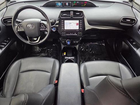Certified 2021 Toyota Prius XLE w/ Carpet Mat Package (TMS) image 16