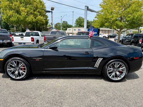 Used 2010 Chevrolet Camaro SS w/ RS Package RWD image 2