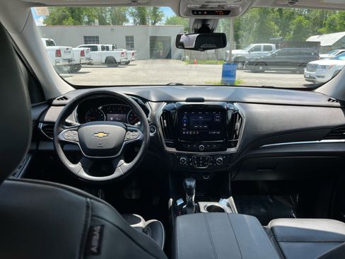 Used 2021 Chevrolet Traverse High Country AWD/4WD image 25
