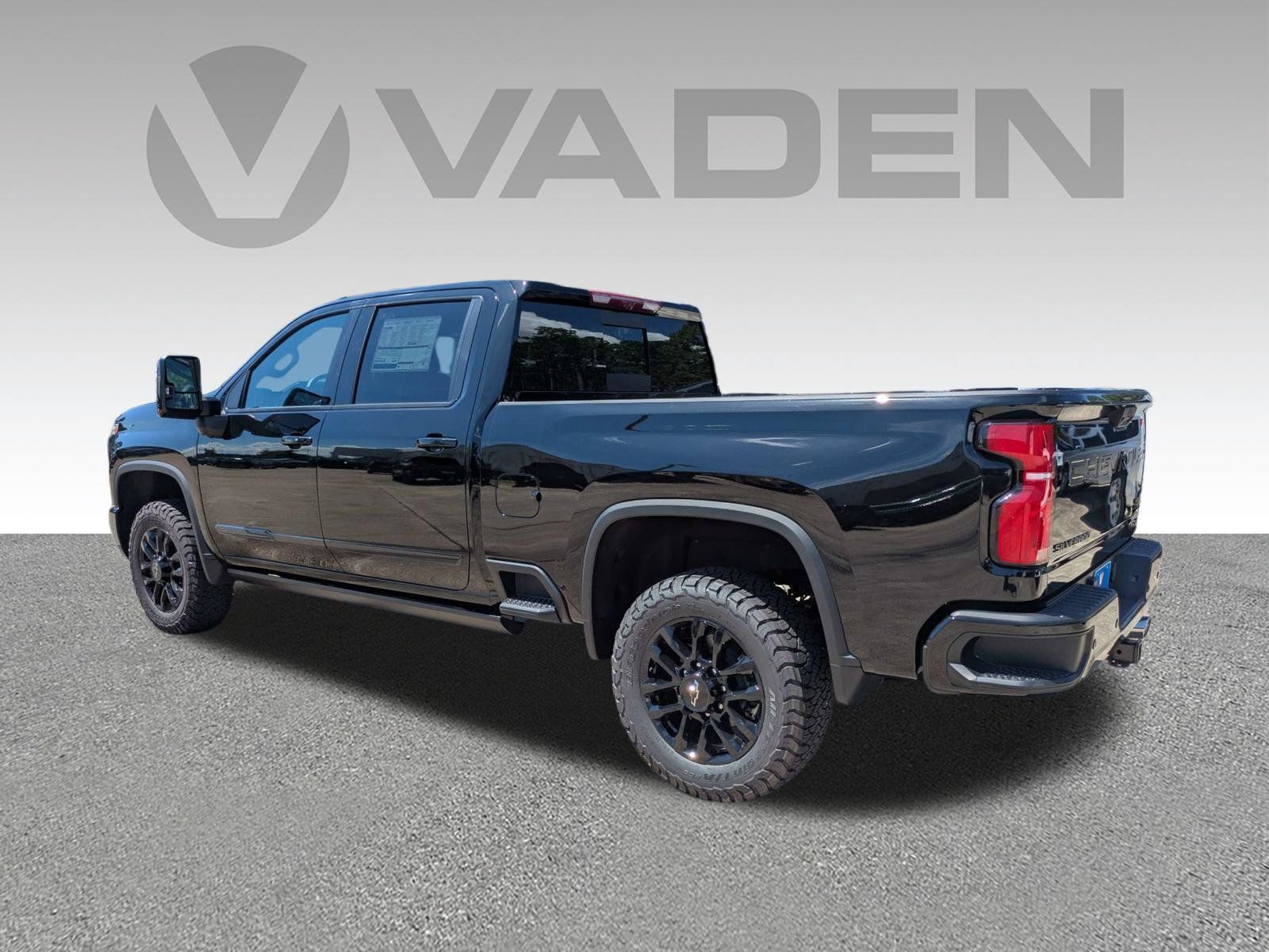 New 2026 Chevrolet Silverado 2500 High Country w/ Midnight Edition AWD/4WD image 26