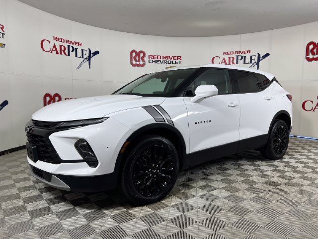 Used 2023 Chevrolet Blazer LT w/ LPO, Black Sport Package FWD image 3