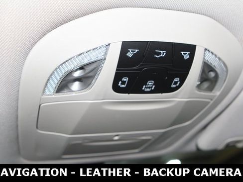 Used 2020 Chrysler Pacifica Touring-L Plus w/ Tire & Wheel Group image 22