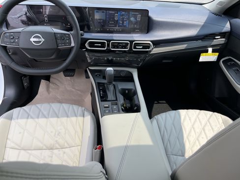 New 2026 Nissan Sentra SL FWD image 19
