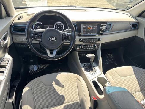 Used 2018 Kia Niro LX FWD image 7
