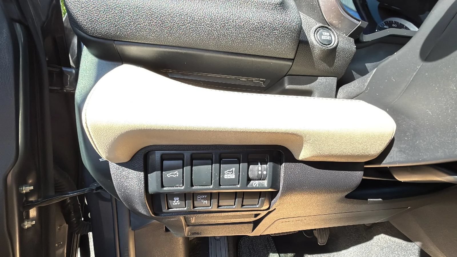 Used 2019 Subaru Ascent Touring w/ Popular Package #3 AWD/4WD image 22