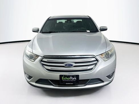Used 2017 Ford Taurus Limited w/ Driver Assist Package FWD image 2