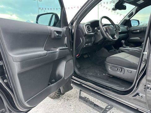 Used 2023 Toyota Tacoma SR image 21