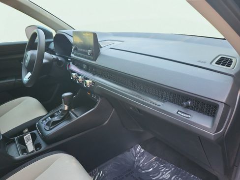 Certified 2025 Honda CR-V EX image 20