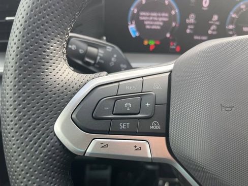 New 2026 Volkswagen Tiguan SE R-Line image 9