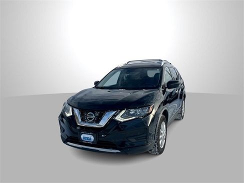 Used 2020 Nissan Rogue SV image 1