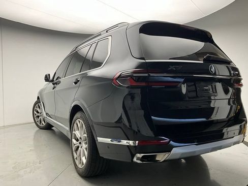 Used 2023 BMW X7 xDrive40i AWD/4WD image 4