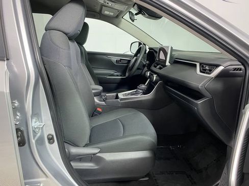 Certified 2025 Toyota RAV4 LE AWD/4WD image 8