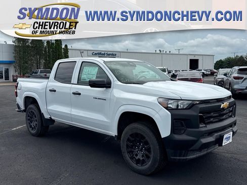 New 2026 Chevrolet Colorado W/T w/ WT Custom Package AWD/4WD image 1