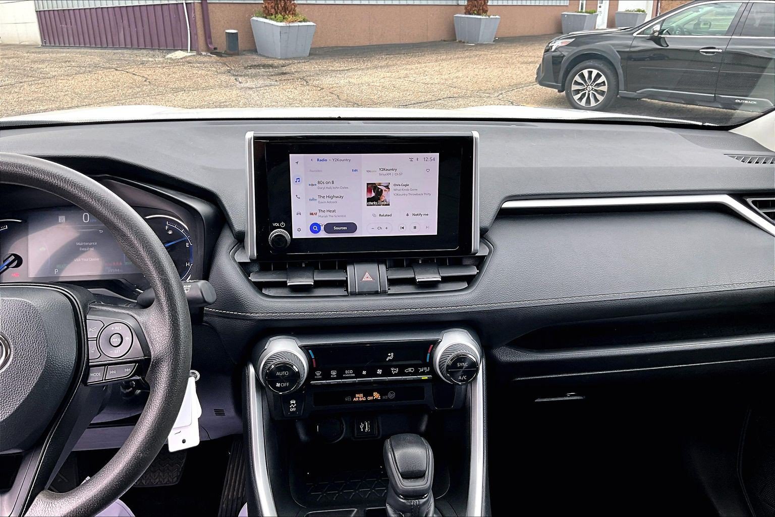 Used 2024 Toyota RAV4 LE AWD/4WD image 30