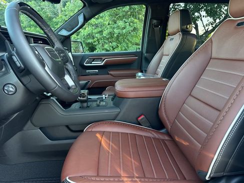 New 2026 GMC Sierra 1500 Denali Ultimate AWD/4WD image 5