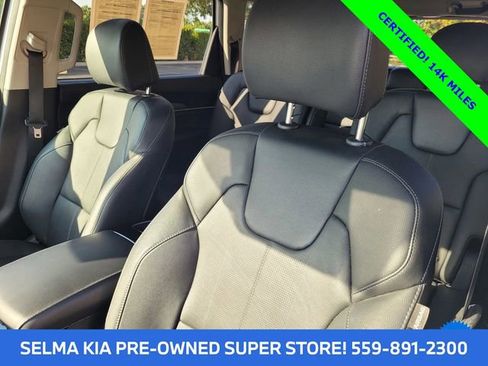 Used 2025 Kia Telluride SX w/ SX Captain's Chair Package image 14