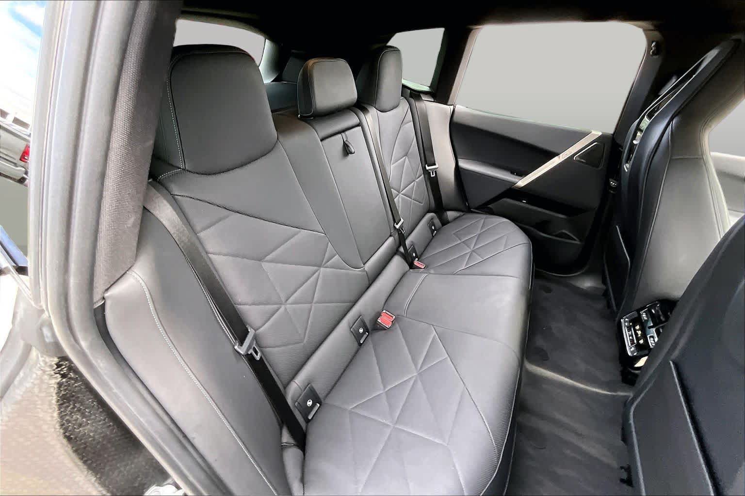 Used 2024 BMW iX M60 AWD/4WD image 17