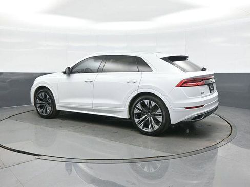 Used 2019 Audi Q8 Premium image 5