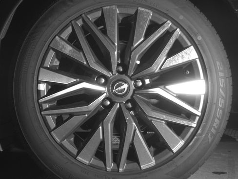 Used 2025 Nissan Altima 2.5 SV image 14