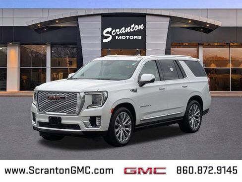 Used 2024 GMC Yukon Denali w/ Advanced Technology Package AWD/4WD image 1