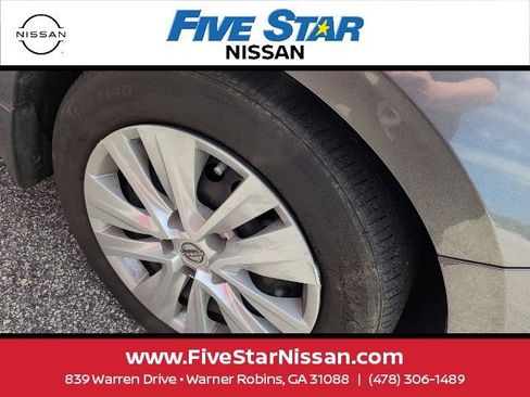 Used 2024 Nissan Sentra S image 7